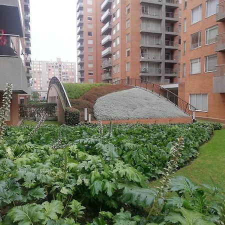 דירות Hermosa Habitacion Privada En Conjunto Residencial Cerca Al Aeropuerto Y Terminal De Bogota, Zonas Comunes Se Comparten Con 1 Persona מראה חיצוני תמונה